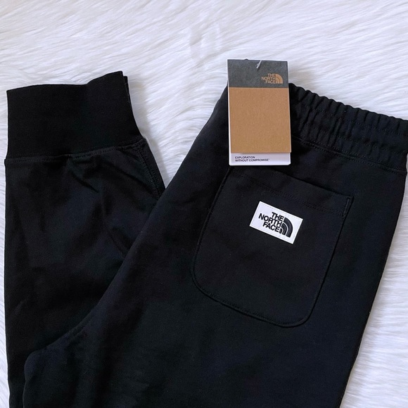 The North Face Men’s Heritage Patch Black Joggers - Picture 6 of 9